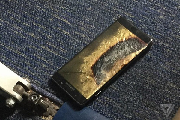 “安全版” Note7 也爆炸 放棄或許才是三星的退路