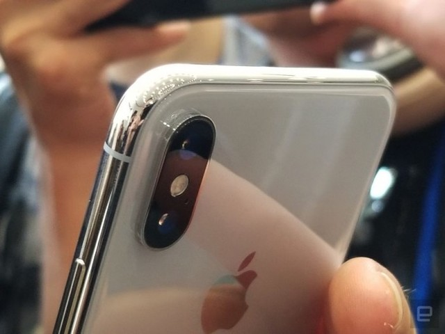 iPhone X