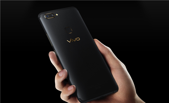 vivo X20全面屏手機黑金旗艦版開啟預售