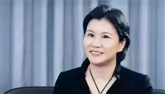 “她的工廠一旦停工，全球手機都得斷貨”，她是中國女首富，身價 500 億！