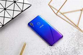 vivo U1真機圖賞：靈動水滴屏+科技美學，千元品質典范